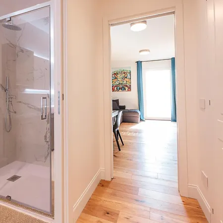 Апартаменти Miramare 5 Posti Letto